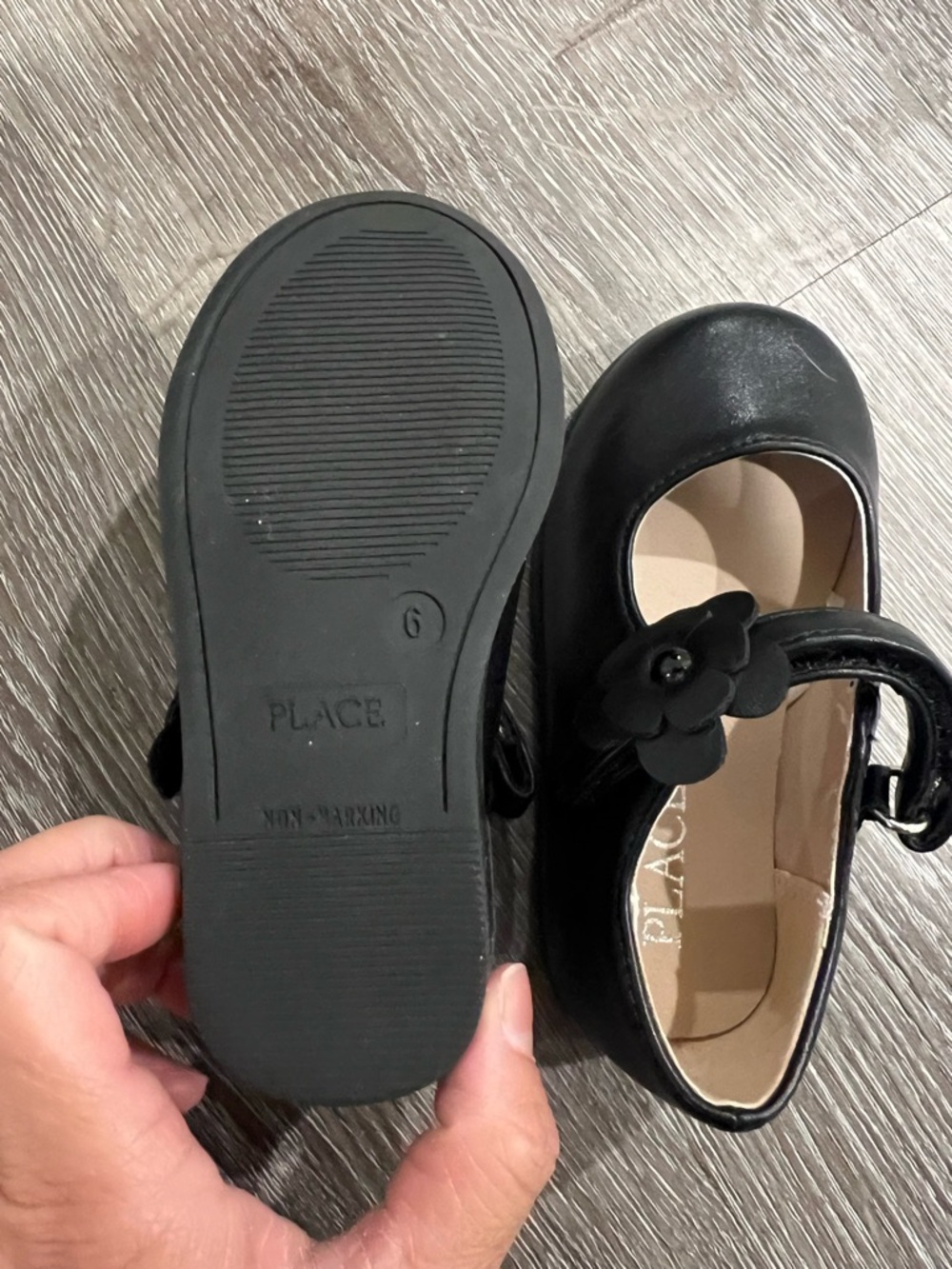 The Childrens Place Black Girls Mary Jane Dress Shoes with Flower Accent Toddler - Picture 4 of 4